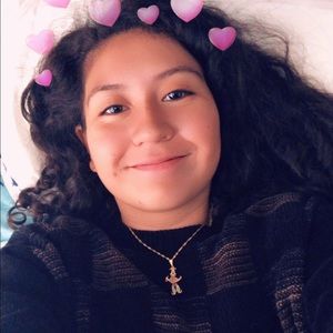 Meet your Posher, Daniela